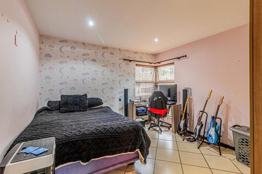 2 Bedroom Property for Sale in Bassonia Gauteng