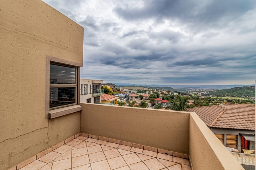 2 Bedroom Property for Sale in Bassonia Gauteng