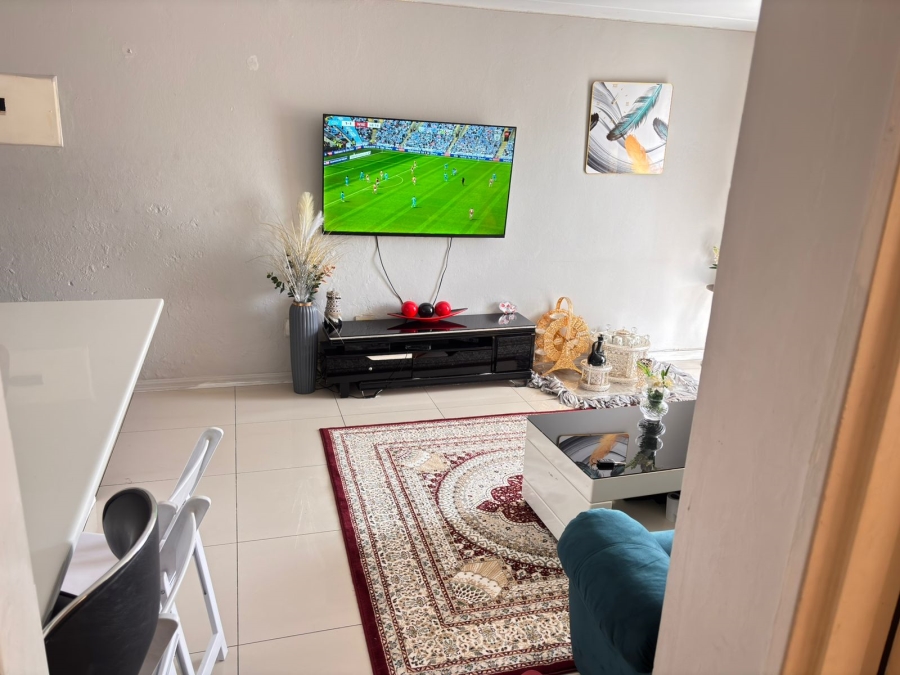 2 Bedroom Property for Sale in Ormonde Gauteng