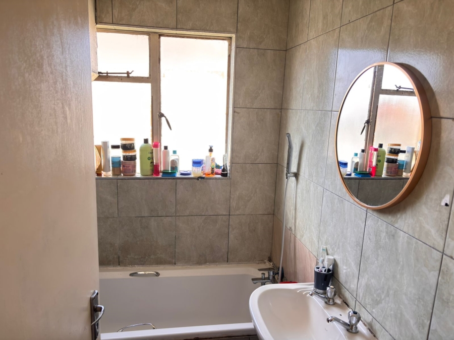 2 Bedroom Property for Sale in Ormonde Gauteng