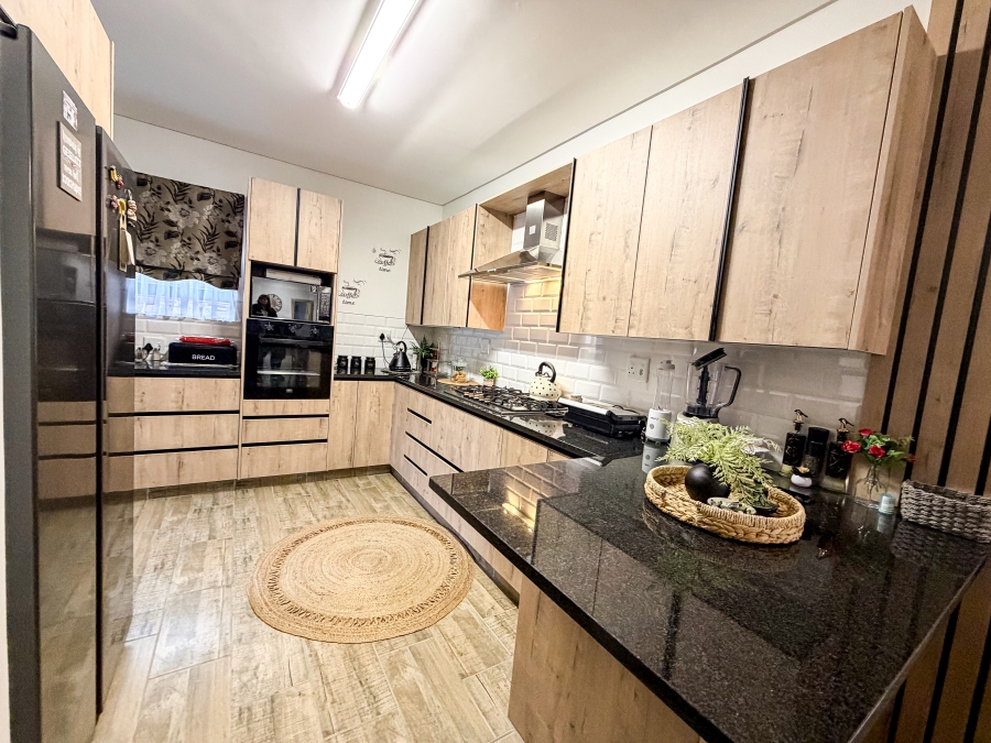 3 Bedroom Property for Sale in Equestria Gauteng