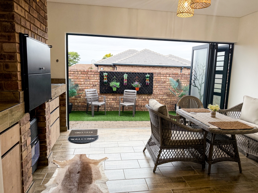 3 Bedroom Property for Sale in Equestria Gauteng