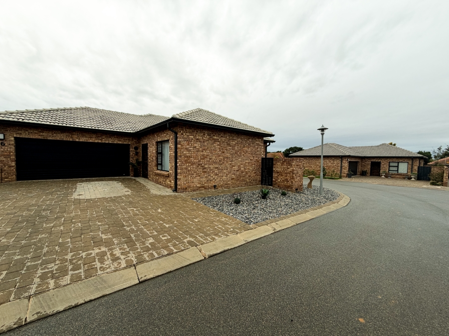 3 Bedroom Property for Sale in Equestria Gauteng