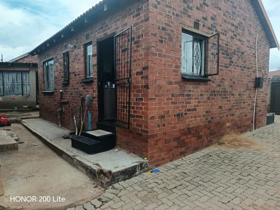 2 Bedroom Property for Sale in Elindinga Gauteng