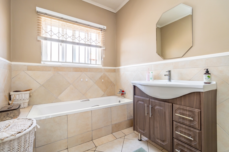 3 Bedroom Property for Sale in Ferndale Gauteng