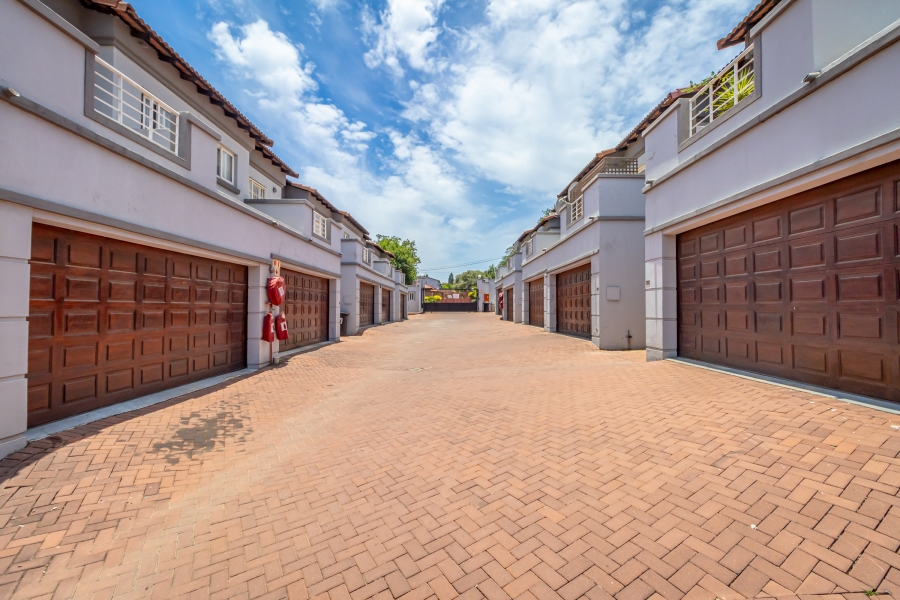 3 Bedroom Property for Sale in Ferndale Gauteng