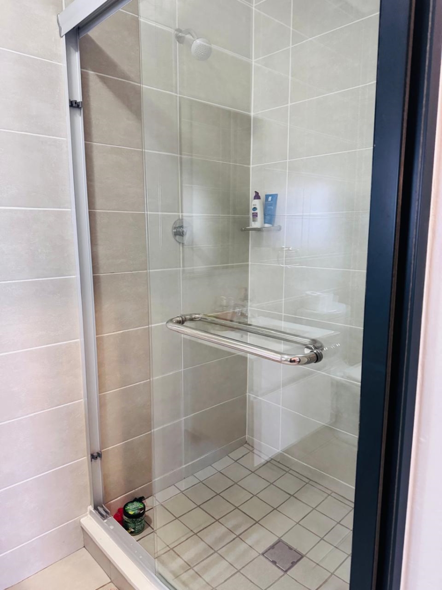 To Let 2 Bedroom Property for Rent in Linbro Park Gauteng