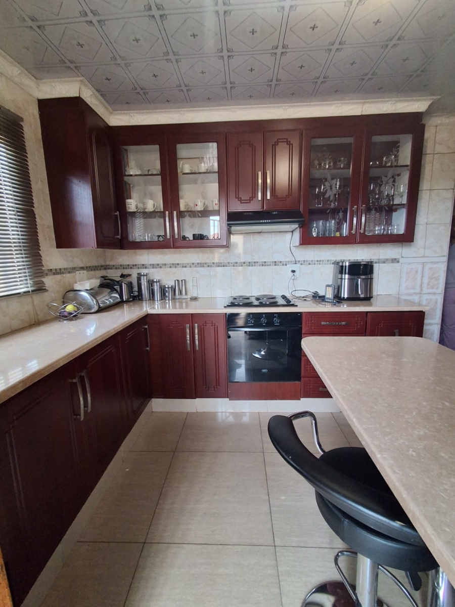 3 Bedroom Property for Sale in Unitas Park Gauteng