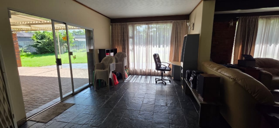 4 Bedroom Property for Sale in Vanderbijlpark SW 5 Gauteng