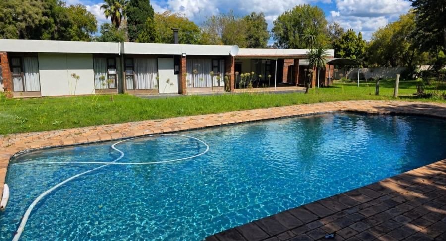 4 Bedroom Property for Sale in Vanderbijlpark SW 5 Gauteng