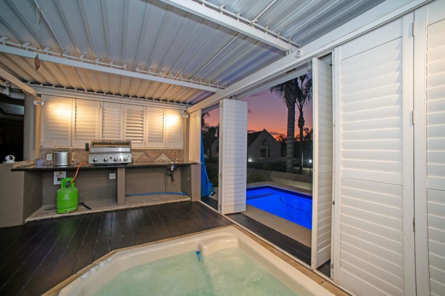 3 Bedroom Property for Sale in Bedfordview Gauteng