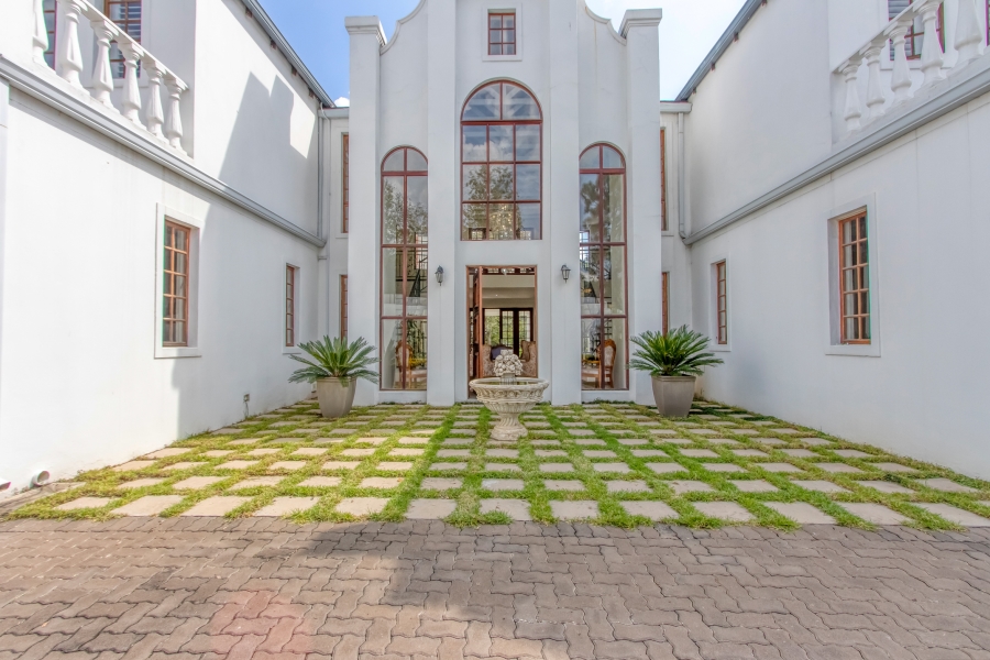 5 Bedroom Property for Sale in Bryanston Gauteng