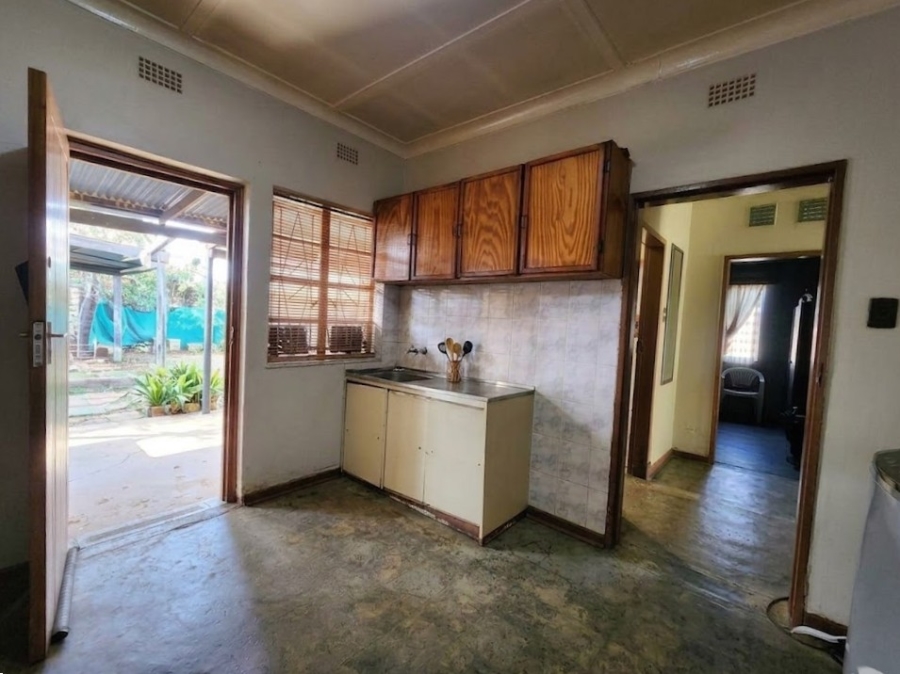 2 Bedroom Property for Sale in Leeuhof Gauteng