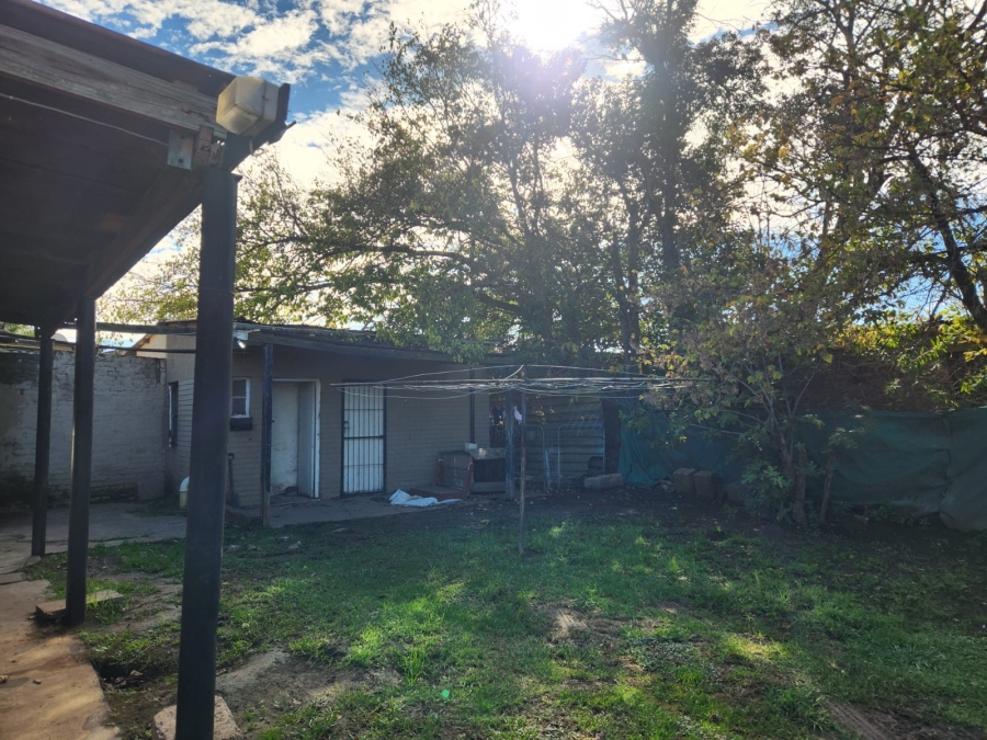2 Bedroom Property for Sale in Leeuhof Gauteng