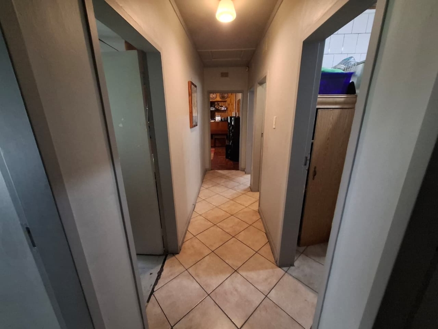 4 Bedroom Property for Sale in Vanderbijlpark CW 5 Gauteng