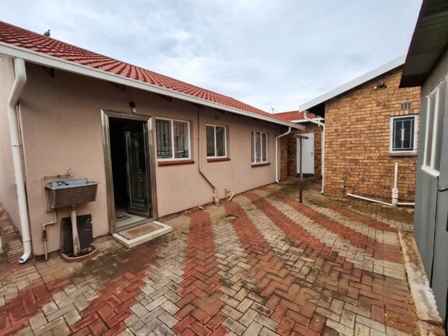 2 Bedroom Property for Sale in Evaton West Gauteng