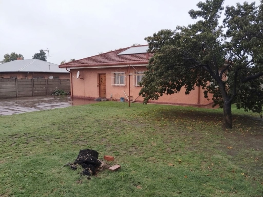 3 Bedroom Property for Sale in Vanderbijlpark CW 5 Gauteng