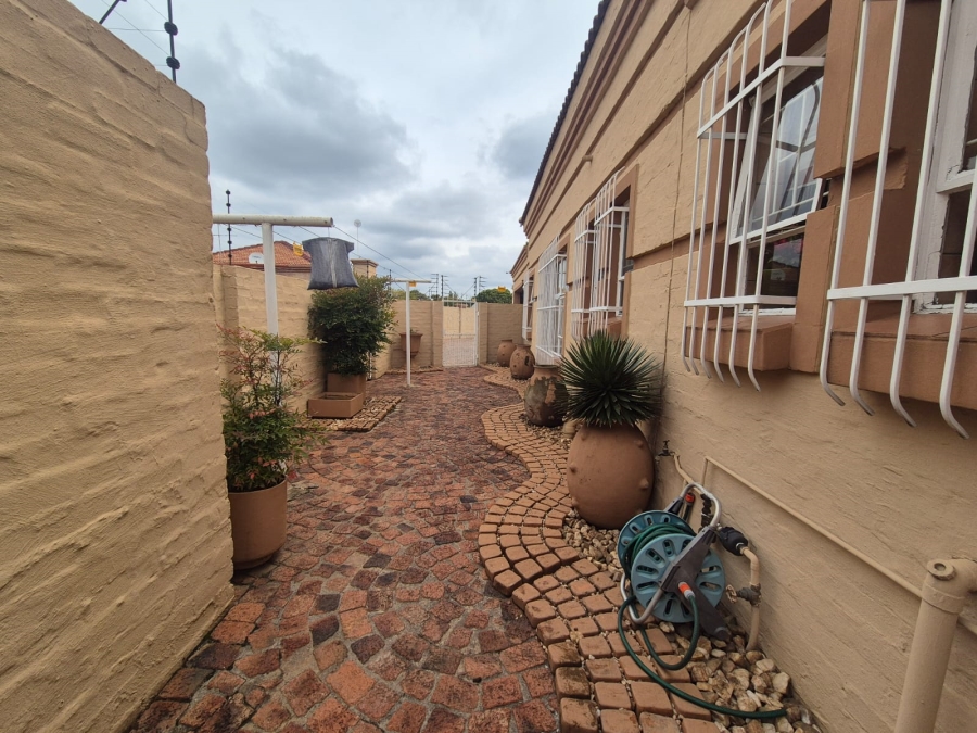 3 Bedroom Property for Sale in Arcon Park Gauteng
