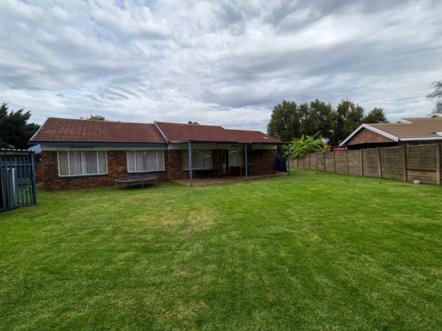 3 Bedroom Property for Sale in Waldrift Gauteng