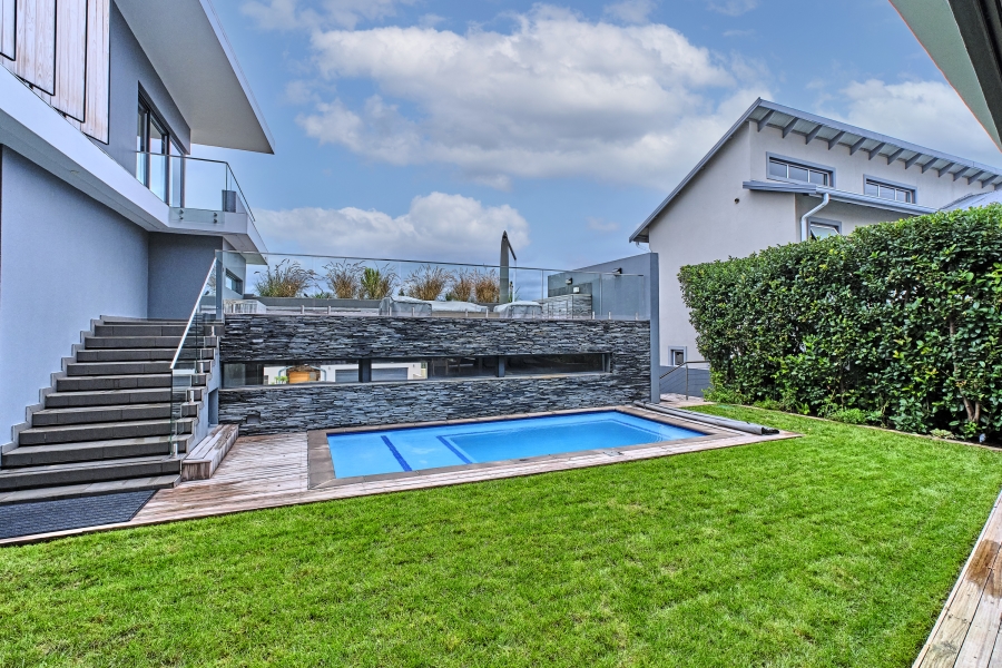 To Let 4 Bedroom Property for Rent in Waterfall Country Estate Gauteng