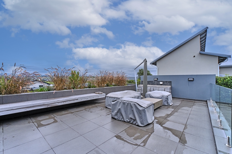 To Let 4 Bedroom Property for Rent in Waterfall Country Estate Gauteng