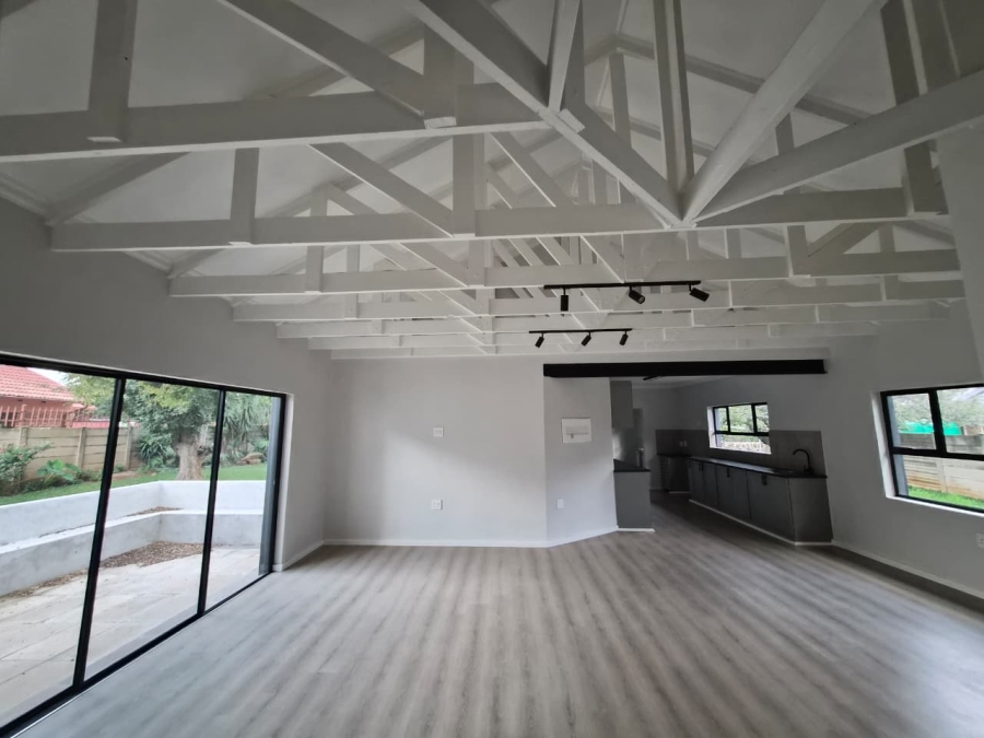 4 Bedroom Property for Sale in Rooihuiskraal North Gauteng
