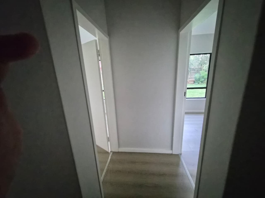 4 Bedroom Property for Sale in Rooihuiskraal North Gauteng