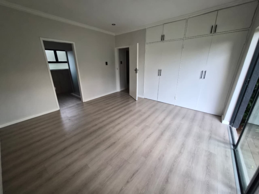 4 Bedroom Property for Sale in Rooihuiskraal North Gauteng