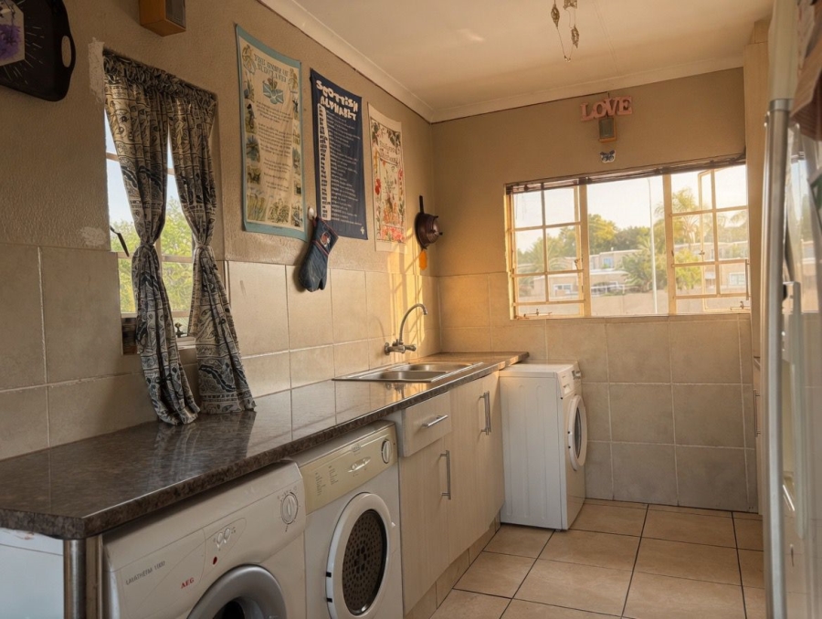 2 Bedroom Property for Sale in Radiokop Gauteng