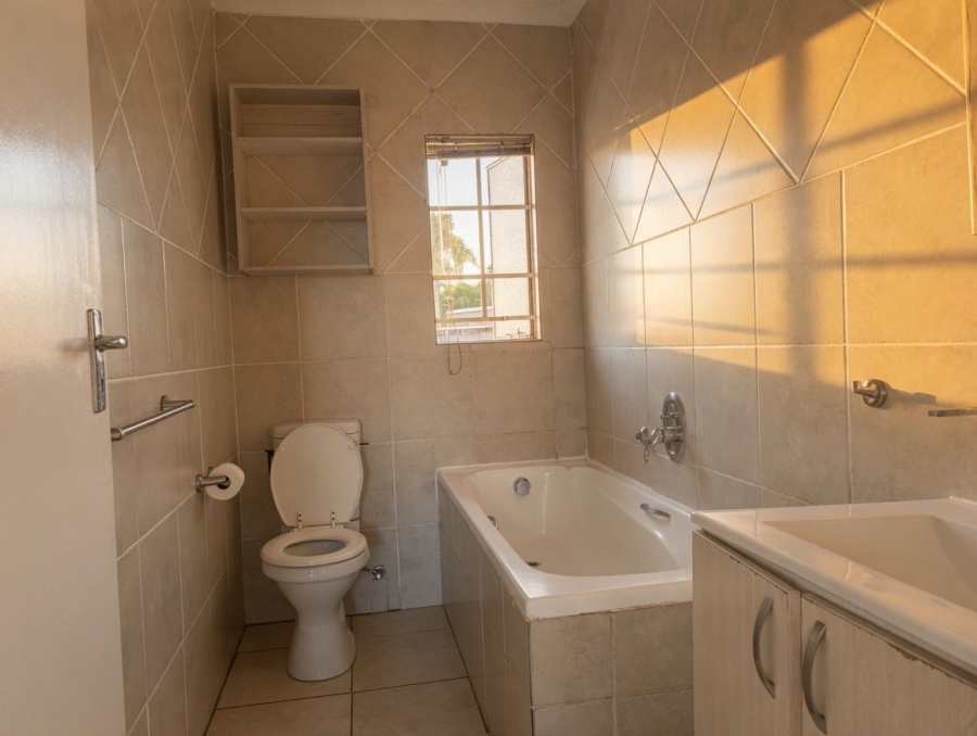 2 Bedroom Property for Sale in Radiokop Gauteng