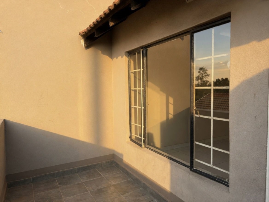 2 Bedroom Property for Sale in Radiokop Gauteng
