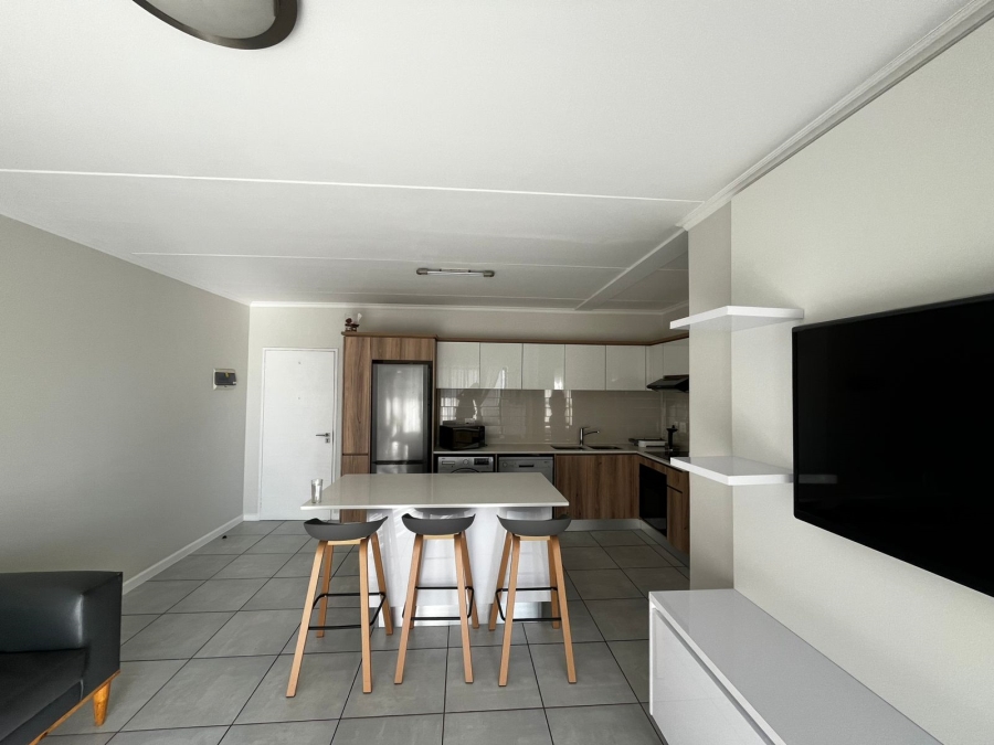 To Let 2 Bedroom Property for Rent in Crowthorne AH Gauteng