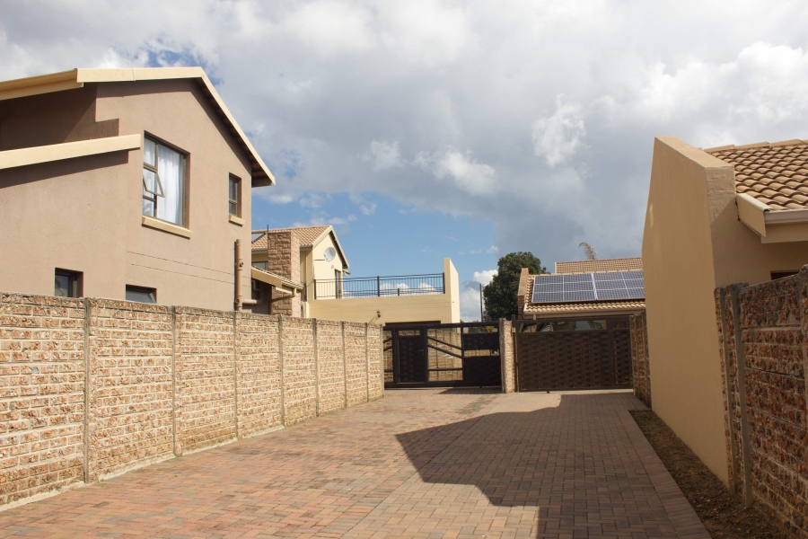 4 Bedroom Property for Sale in Pomona Gauteng