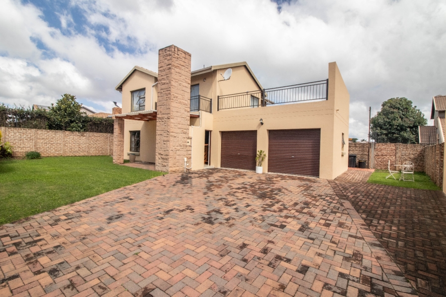 4 Bedroom Property for Sale in Pomona Gauteng