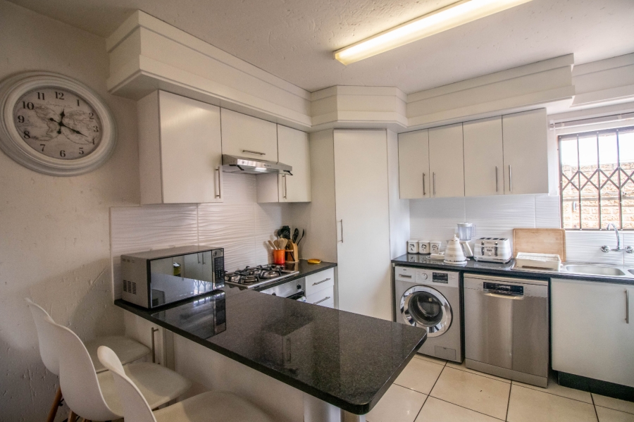 4 Bedroom Property for Sale in Pomona Gauteng