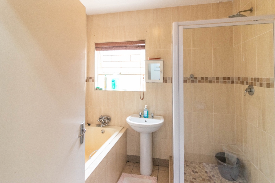 4 Bedroom Property for Sale in Pomona Gauteng