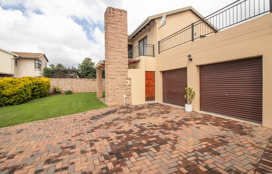 4 Bedroom Property for Sale in Pomona Gauteng