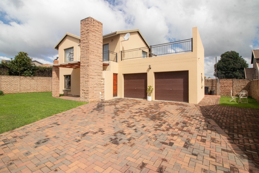 4 Bedroom Property for Sale in Pomona Gauteng