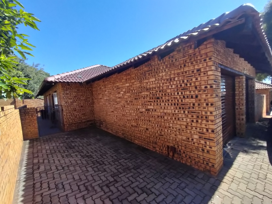 3 Bedroom Property for Sale in Amandasig Gauteng