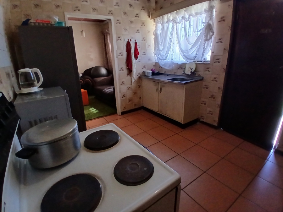 3 Bedroom Property for Sale in Dunnottar Gauteng