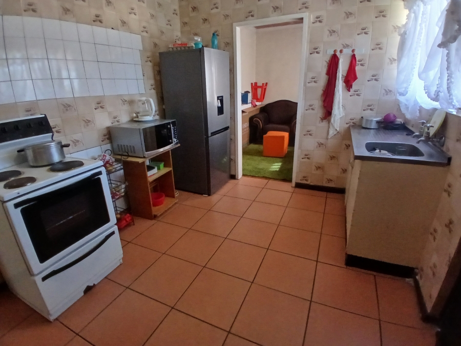 3 Bedroom Property for Sale in Dunnottar Gauteng
