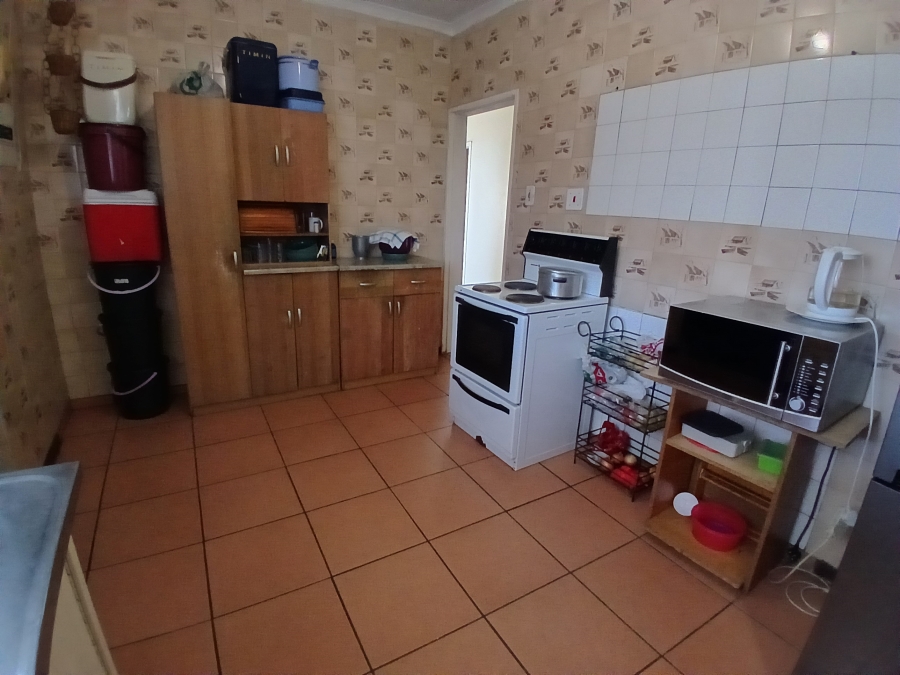 3 Bedroom Property for Sale in Dunnottar Gauteng