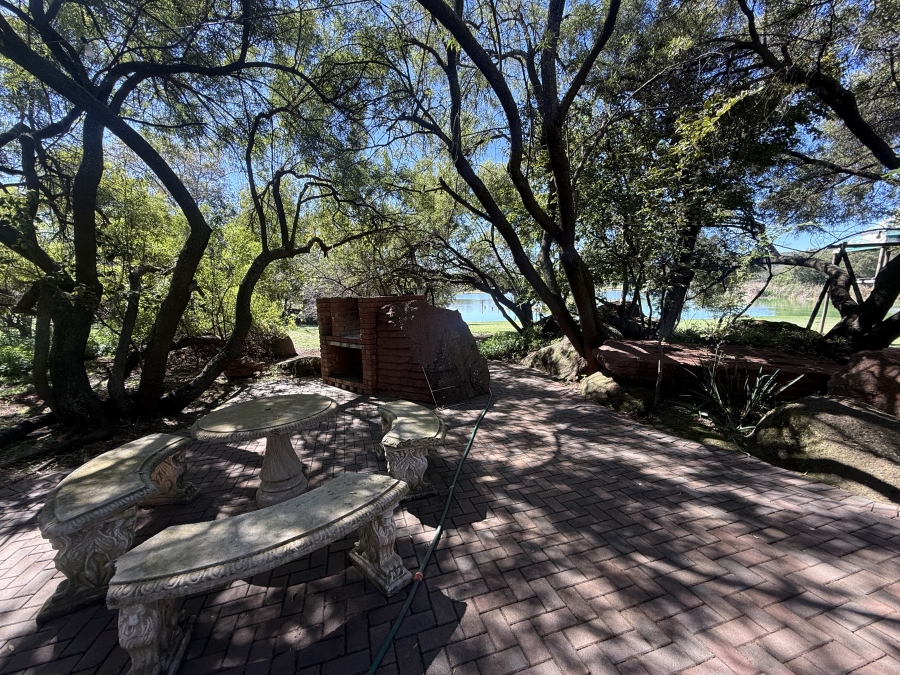 0 Bedroom Property for Sale in Leeuwfontein Gauteng