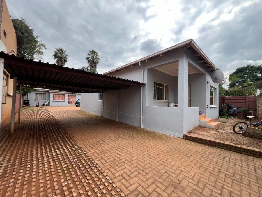 To Let 3 Bedroom Property for Rent in Westdene Gauteng