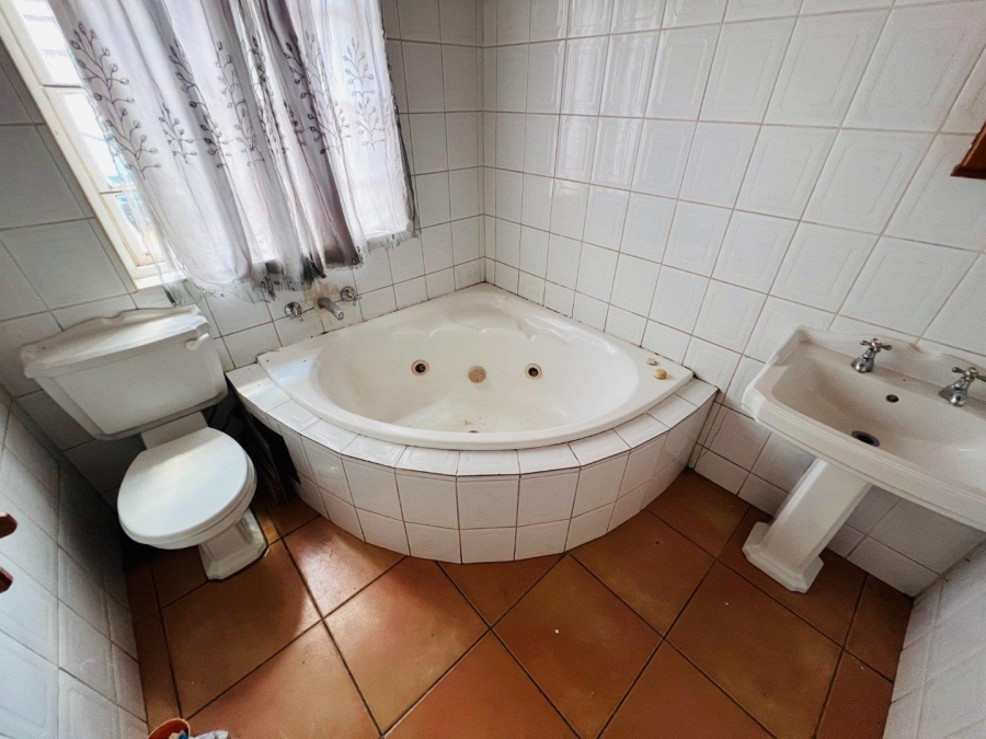 To Let 3 Bedroom Property for Rent in Westdene Gauteng