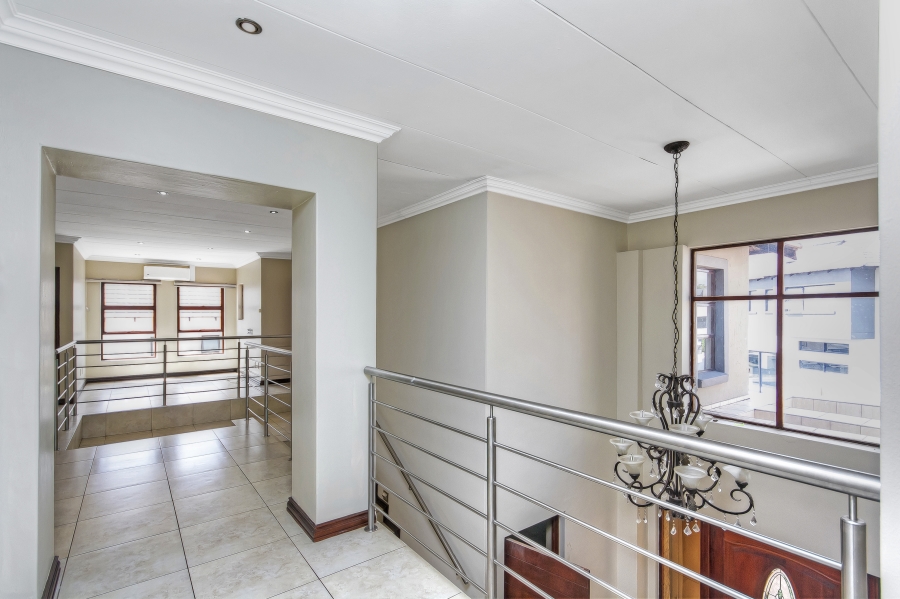5 Bedroom Property for Sale in Valley View Estate Gauteng