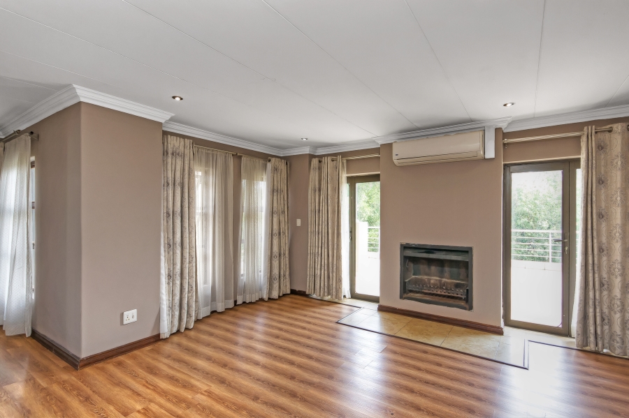 5 Bedroom Property for Sale in Valley View Estate Gauteng