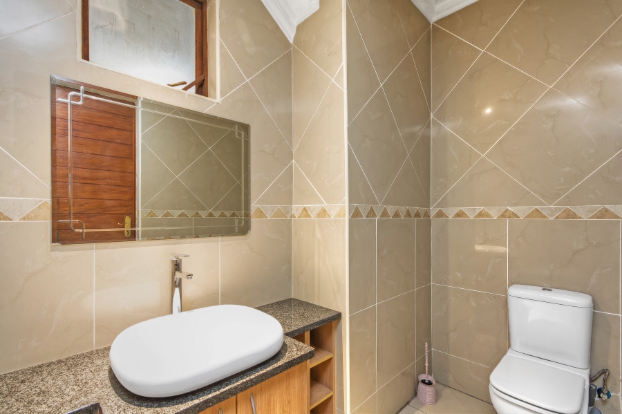 5 Bedroom Property for Sale in Valley View Estate Gauteng