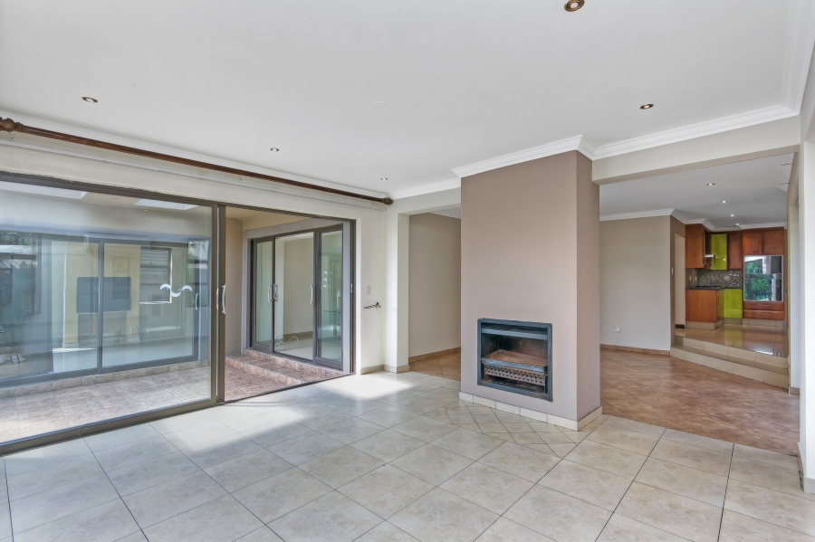 5 Bedroom Property for Sale in Valley View Estate Gauteng