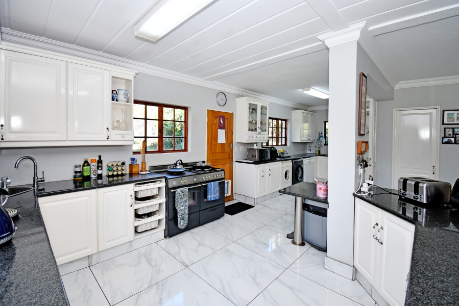 5 Bedroom Property for Sale in Beaulieu Gauteng